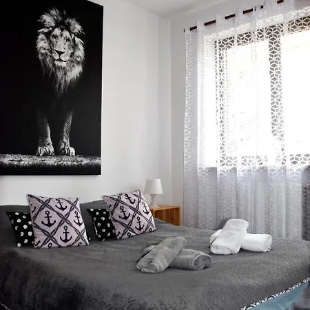 1 Bisko Plazy Apartment *